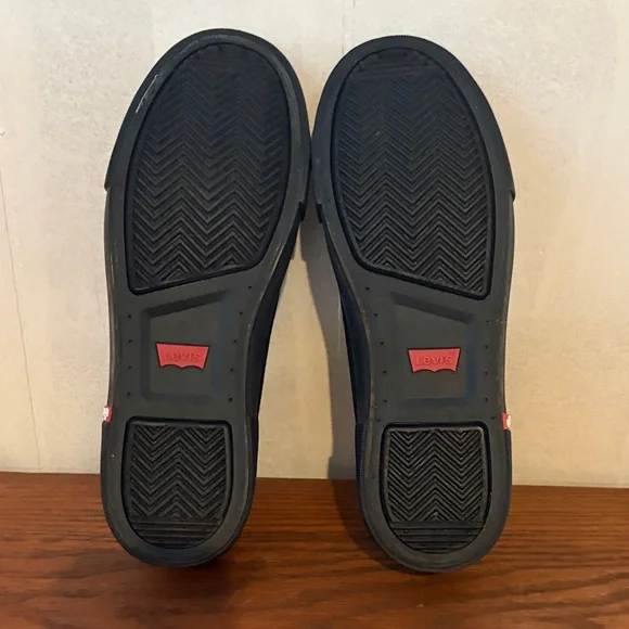 Levi Black Low-Top Canvas Sneakers - Unbranded - Picture 6 of 7